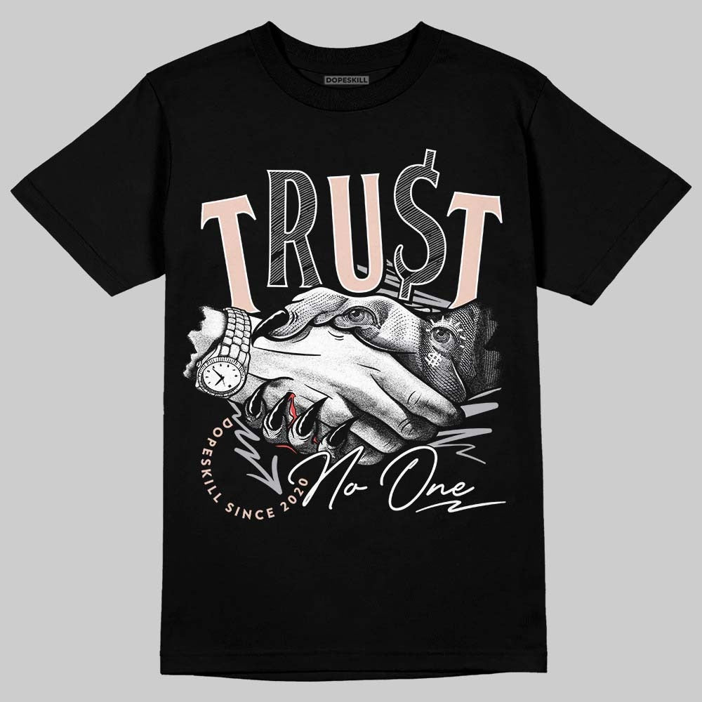 1130 Oyster Grey DopeSkill T-Shirt Trust No One Graphic