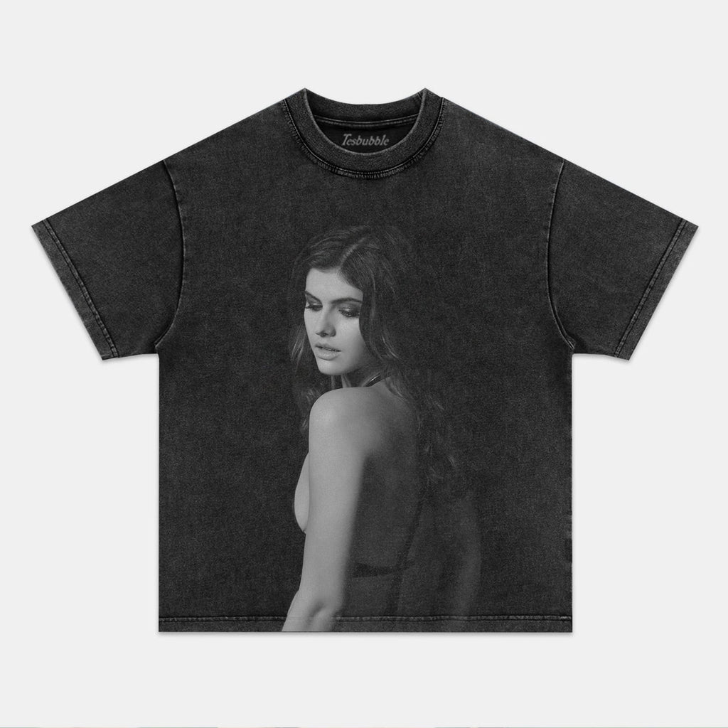 ALEXANDRA DADDARIO TEE Style001