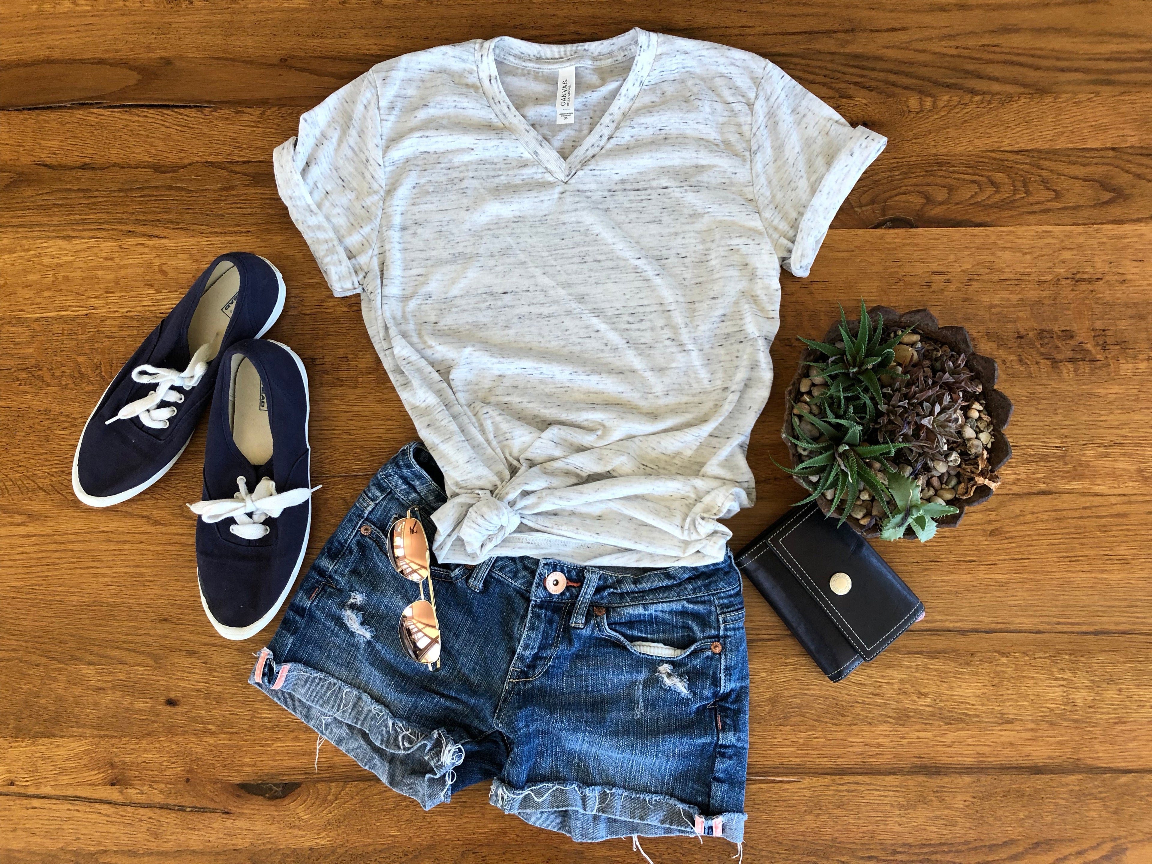 EASTER BUNNY T-REX GRAPHIC TEE