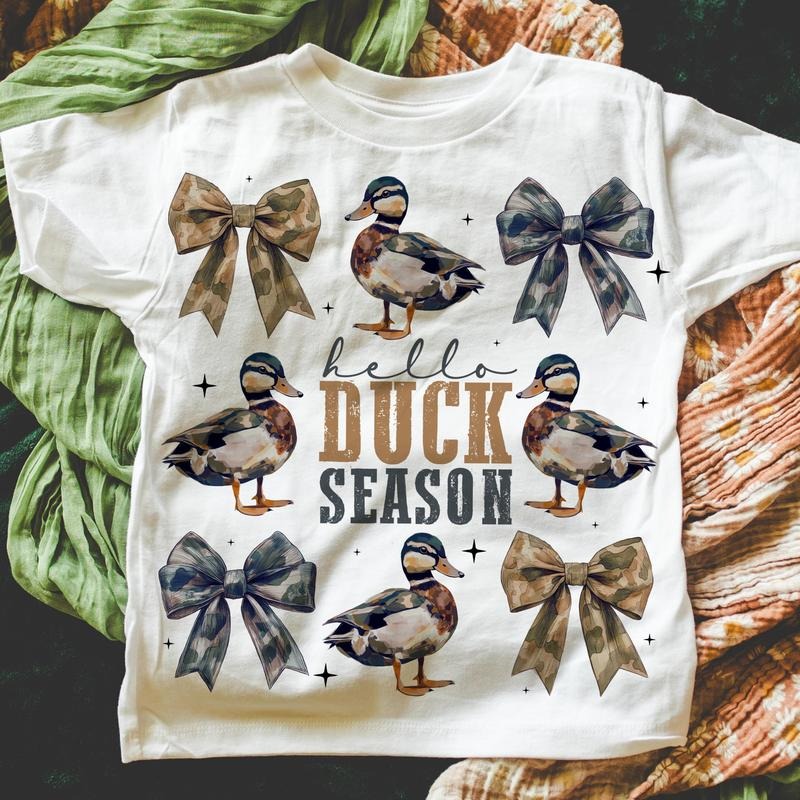 Camo Bows Shirt , Ducks , Coquette preppy camo bows , trending vintage flying ducks , Duck Hunting    for t-shirt