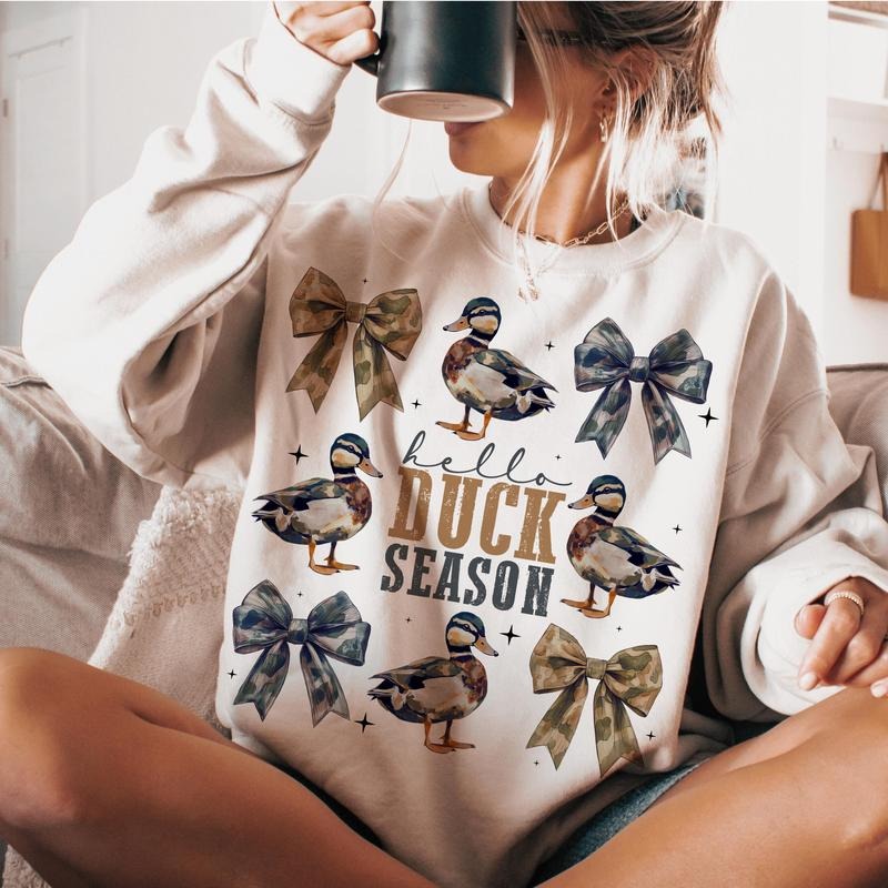 Camo Bows Shirt , Ducks , Coquette preppy camo bows , trending vintage flying ducks , Duck Hunting    for t-shirt