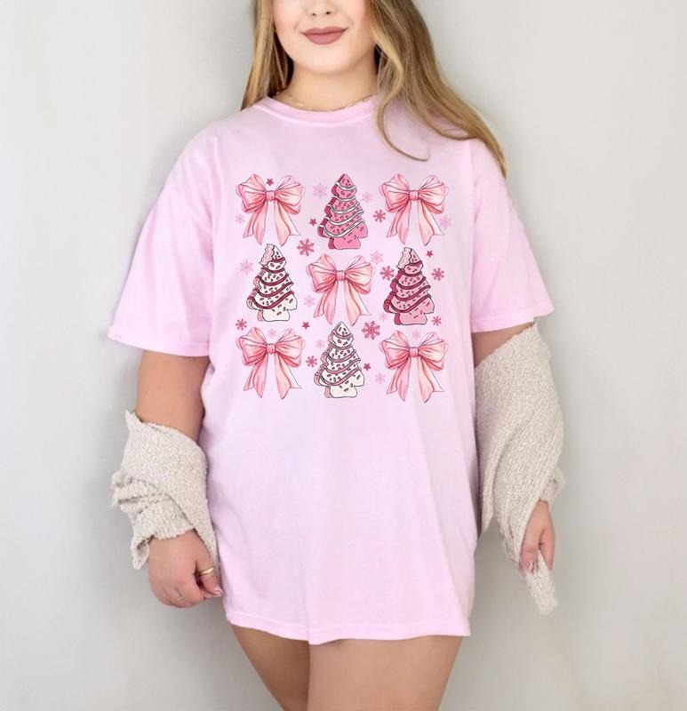 Coquette Pink Christmas Sweatshirt, Pink Christmas Tree Sweater, Pink Bow Shirt, Christmas Bow Trending, Vintage Christmas Sweatshirt, Holiday vibes S