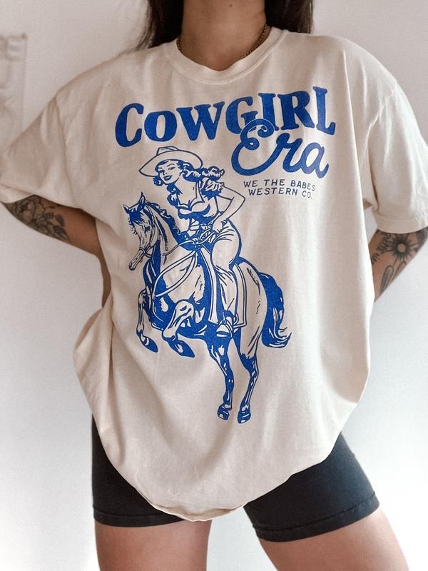 Cowgirl Era Tee Vintage Inspired Western Aesthetic, Western Girl T-shirt, Trendy Graphic Tee, Womenswear, Full Colors, For Women, Cotton Fabric Relaxed Fit Printed In USA, Streetwear Summer Tshirt