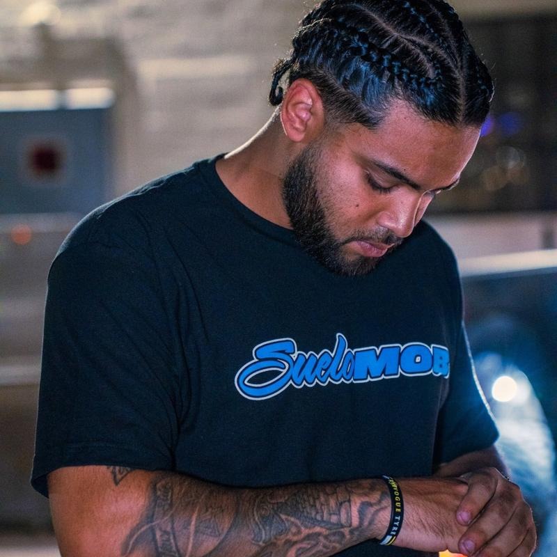 En El Piso 2.0 Car Graphic Tee, Men's Car Enthusiast T-Shirt, Casual Automotive Apparel, Ideal Gift for Car Lovers