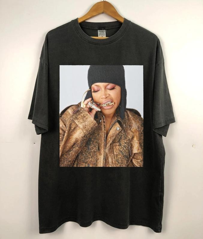 Erykah Badu 2023 Tshirt, Erykah Badu vintage,90s Erykah Badu music t-shirt Gift for men, women Unisex T shirt