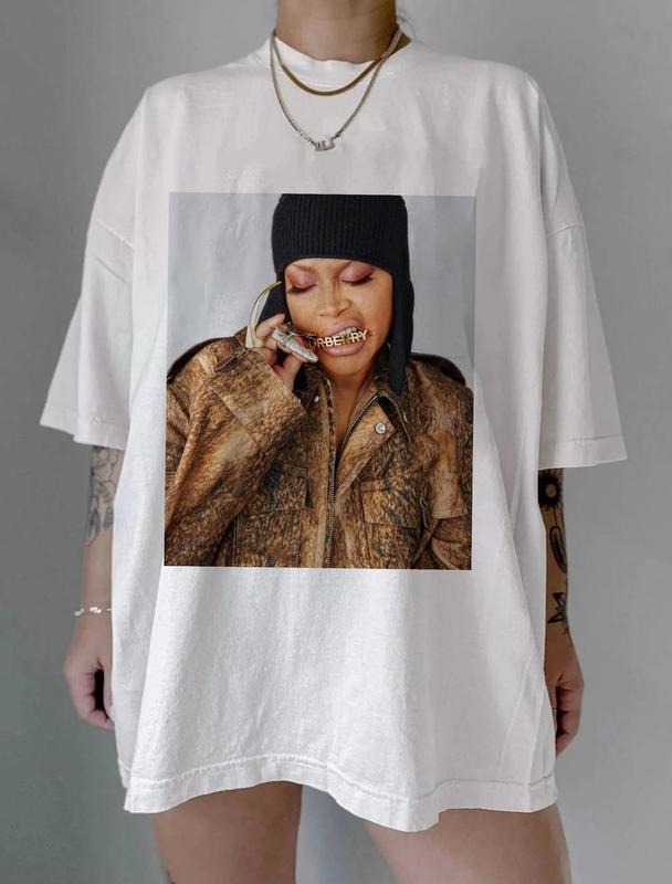 Erykah Badu 2023 Tshirt, Erykah Badu vintage,90s Erykah Badu music t-shirt Gift for men, women Unisex T shirt