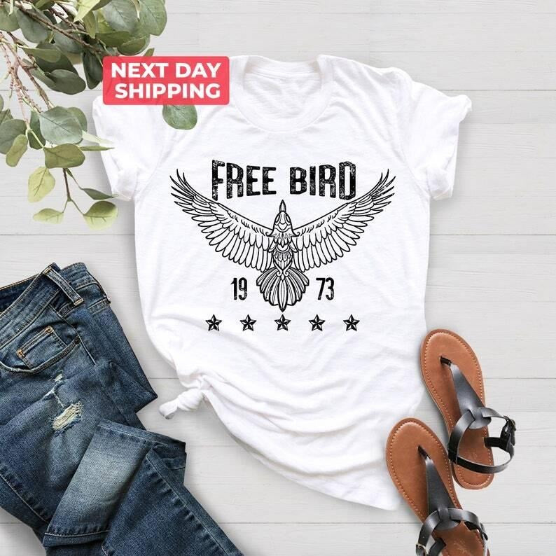 Free Bird Shirt, Boho TShirt, Free Bird Tee, Eagle Shirt, Retro Music Sweatshirt, Vintage Inspired Sweatshirt graphic tee Casual Classic