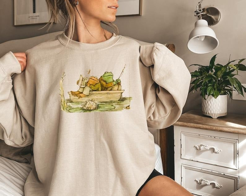 Frog And Toad Sweatshirt, Vintage Classic Book Sweatshirt, Frog And Toad Sweatshirt, Frog Shirt, Retro Frog Tee, Vintage Classic Book Cover
