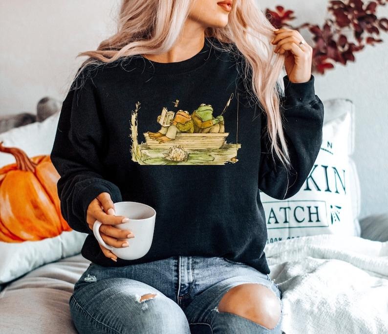Frog And Toad Sweatshirt, Vintage Classic Book Sweatshirt, Frog And Toad Sweatshirt, Frog Shirt, Retro Frog Tee, Vintage Classic Book Cover
