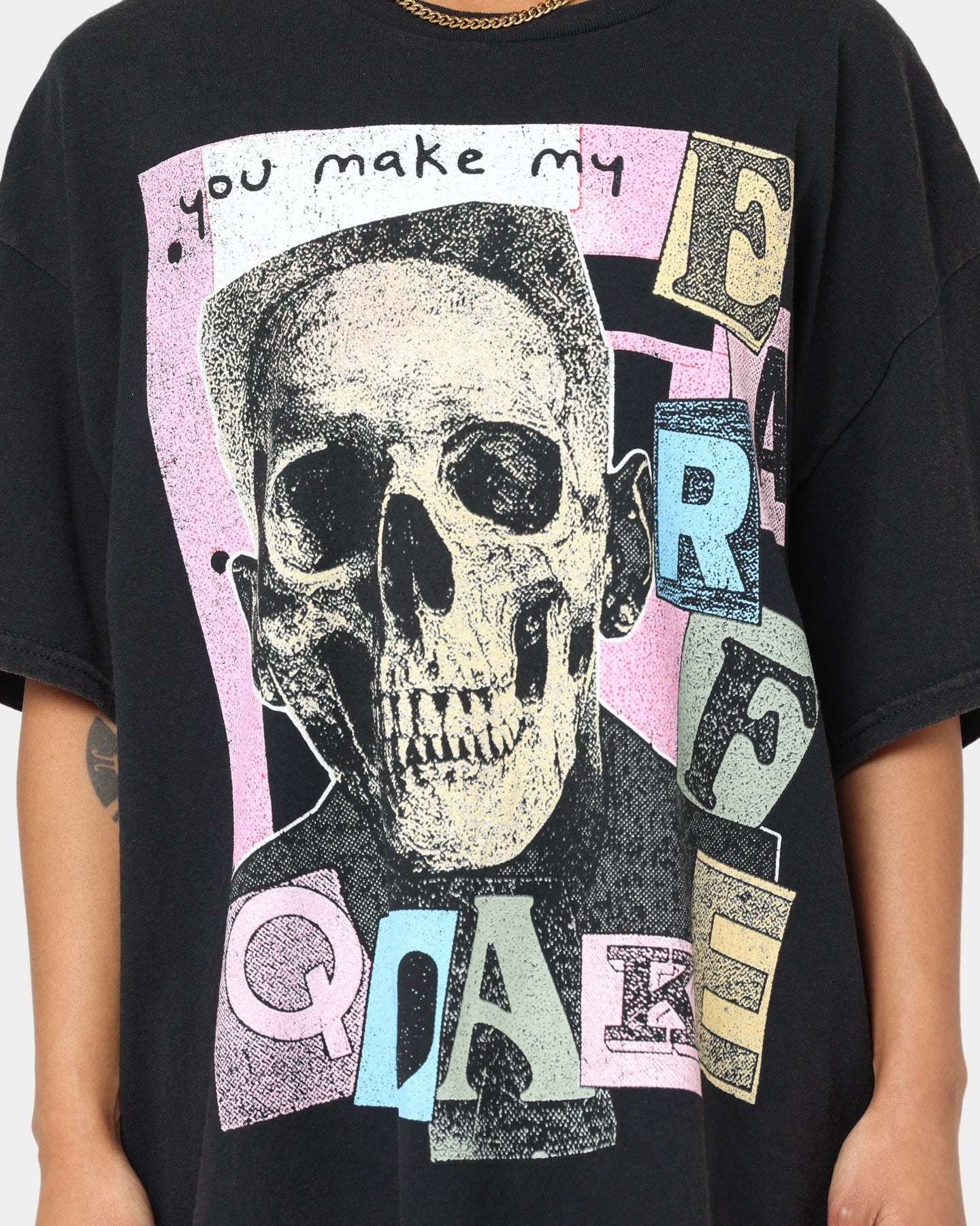 Goat Crew Earfquake Skull Vintage T-Shirt Black Wash Style001