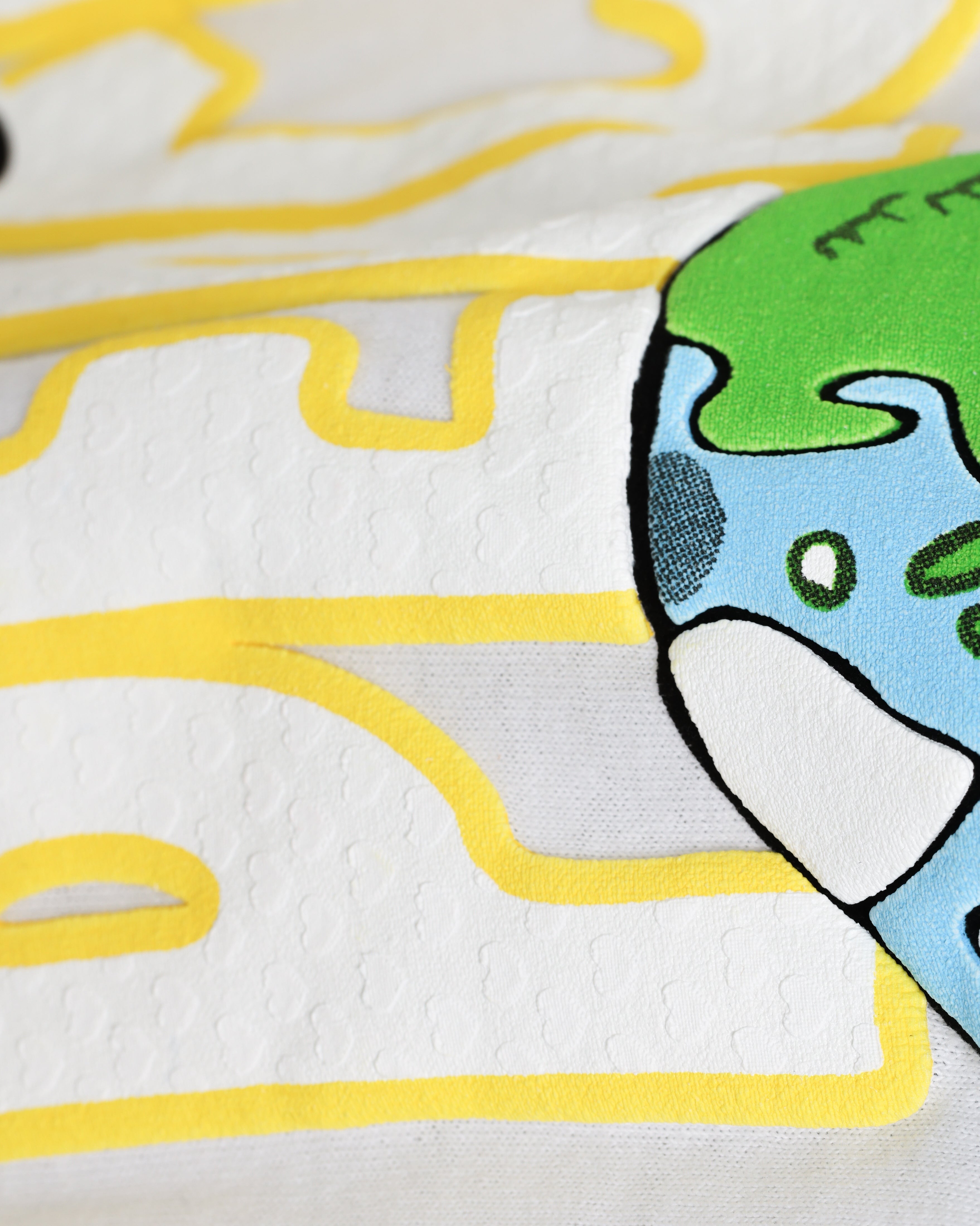 Goat Crew Peace On Earth Vintage T-Shirt White Style001