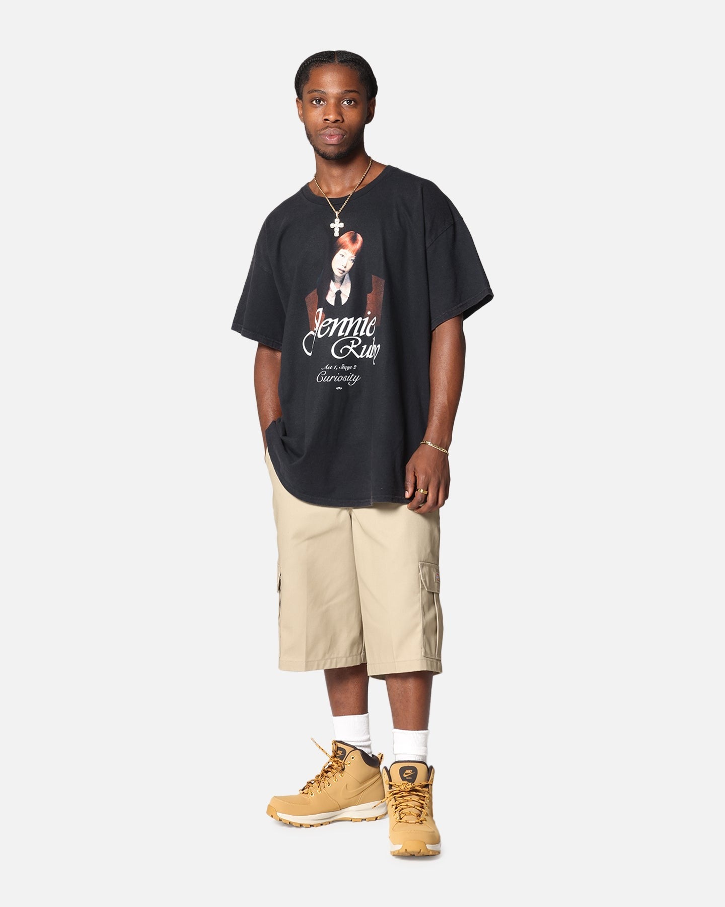 Jennie Ruby Curiosity T-Shirt Black Vintage