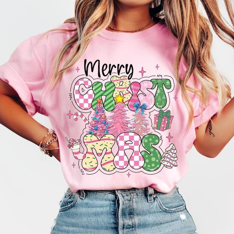 Merry Christmas Shirt, Pink Christmas,Tree, Christmas Coquette, Doodle Letters, Tis The Season,Candy Cane Hot Cocoa, Cotton, Crewneck, Graphic Tee