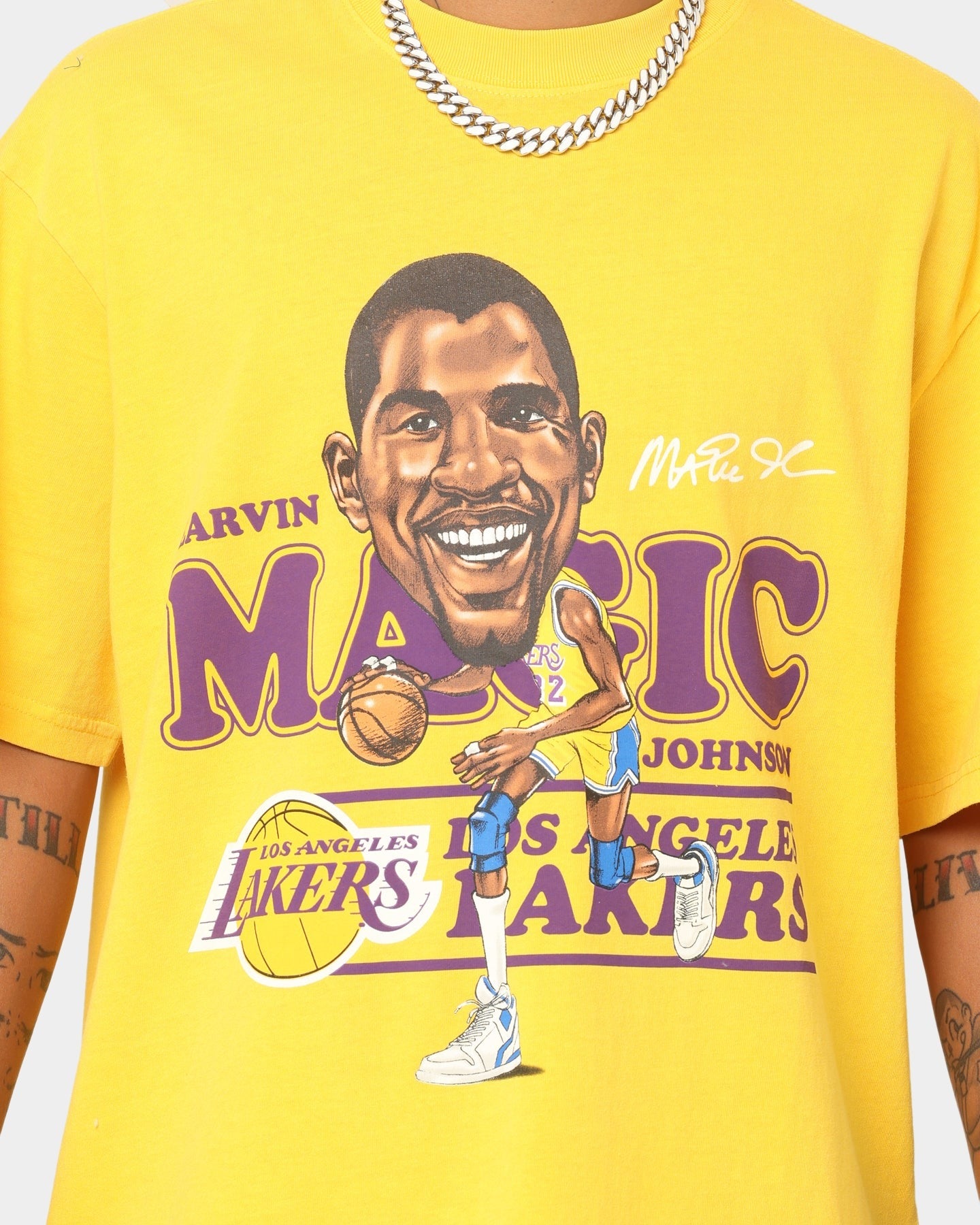 Mitchell & Ness Los Angeles Lakers Earvin "Magic" Johnson Caricature Vintage T-Shirt Faded Yellow