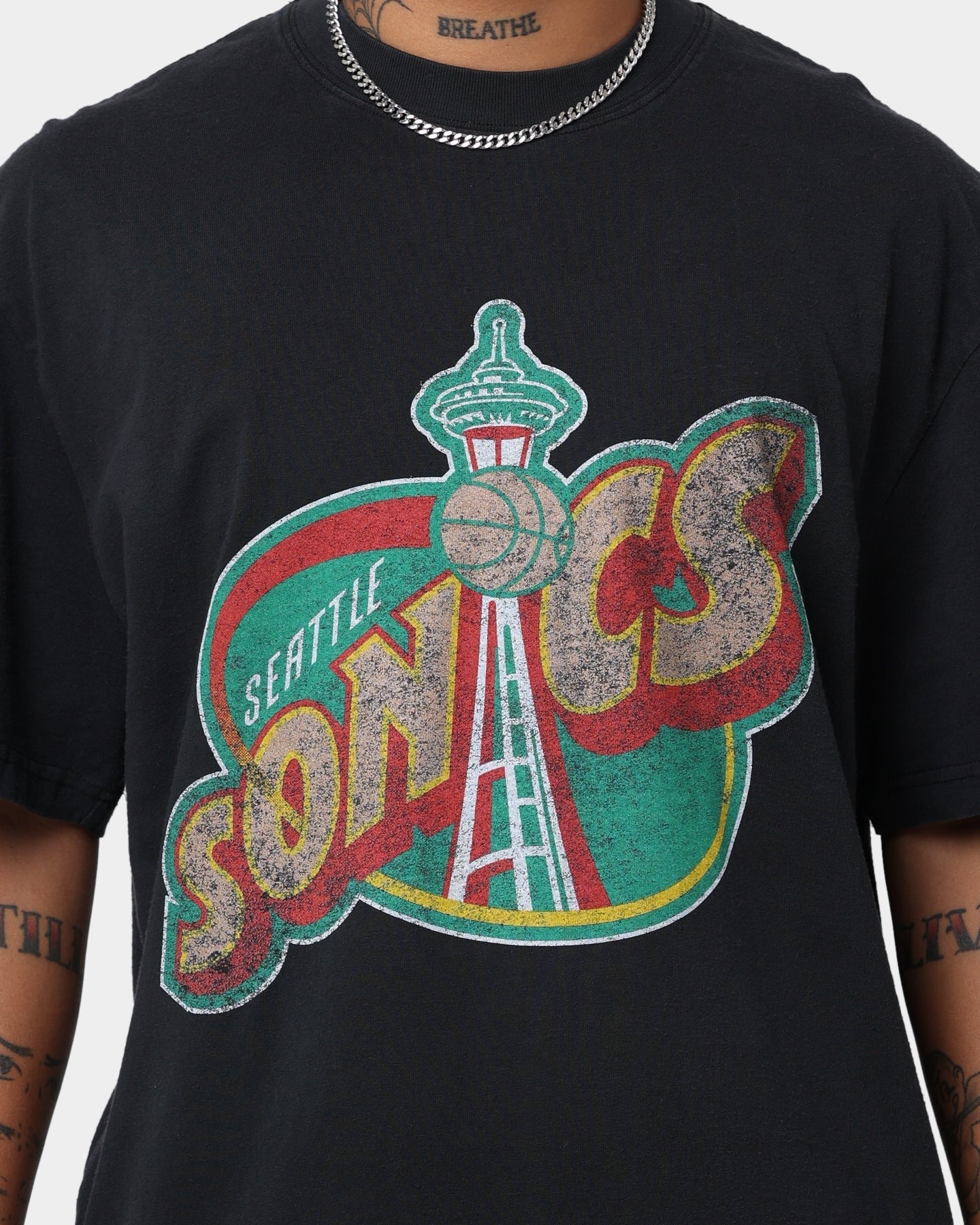Mitchell & Ness Seattle Sonics Oversized Logo Short Sleeve Vintage T-Shirt Vintage Black