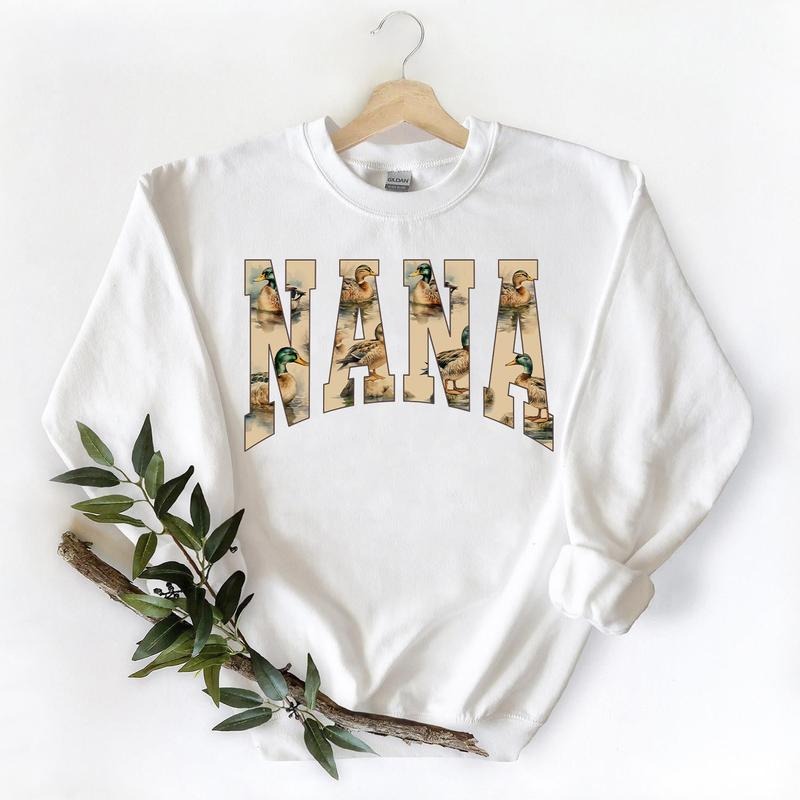 NANA Hunting Season Duck Graphic Vintage Mallard Duck AUNTIE Gift For Unisex T-shirt Hoodie Sweatshirt Pullover Cotton Fabric