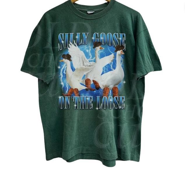Silly Goose On The Loose Vintage 90s Graphic Shirt, Retro Funny Goose Bootleg Shirt, Retro Silly Meme Clothing, Fun Gift, Yapping Meme Shirt Menswear Top Underwear Tshirt