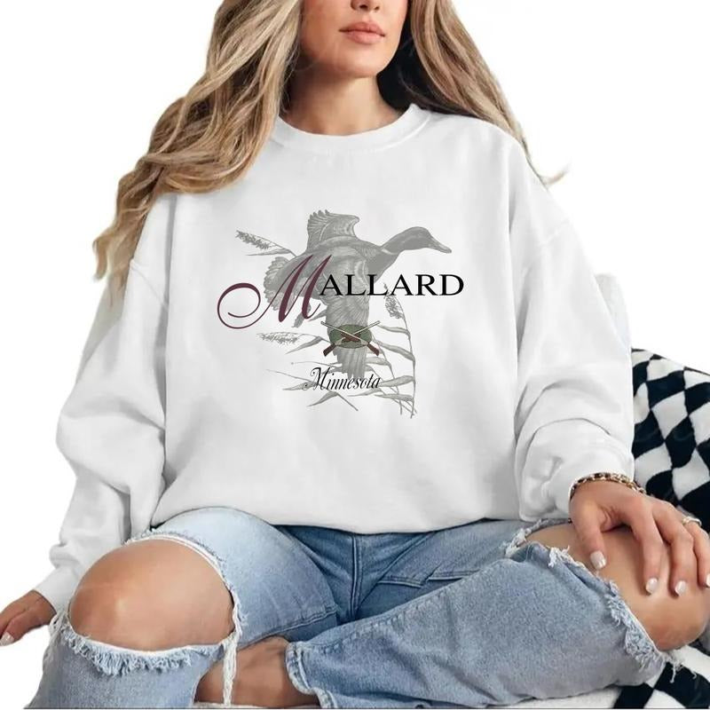 Unisex Hunting Duck Vintage 90s Mallard Graphic Sweatshirt Mallard Duck Animal Crewneck Pullover Cotton Hoodie t-shirts