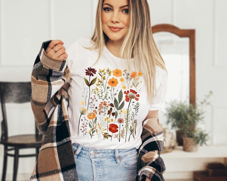 Vintage Floral Shirt,Womens Clothing,Hippie Clothes, Wildflower Shirt,Plant Shirt,Cottage Core, Witchy Tops style 001