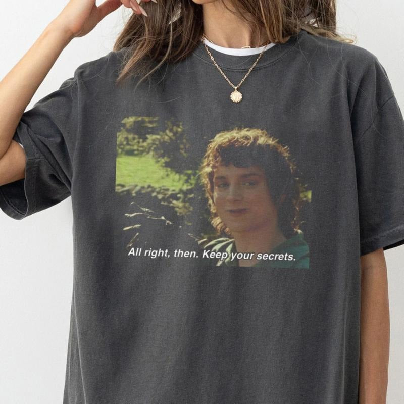 Vintage Lord of The Rings Meme Graphic Tee - The Hobbits - Frodo Baggins - Middle Earth - Menswear, Top