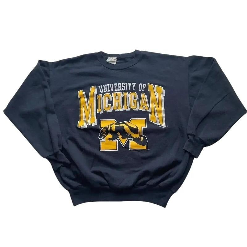 Vintage Style 90s University Of Michigan Wolverines NCAA Hoodie Sweatshirt-Unisex Cotton Classic Fabric