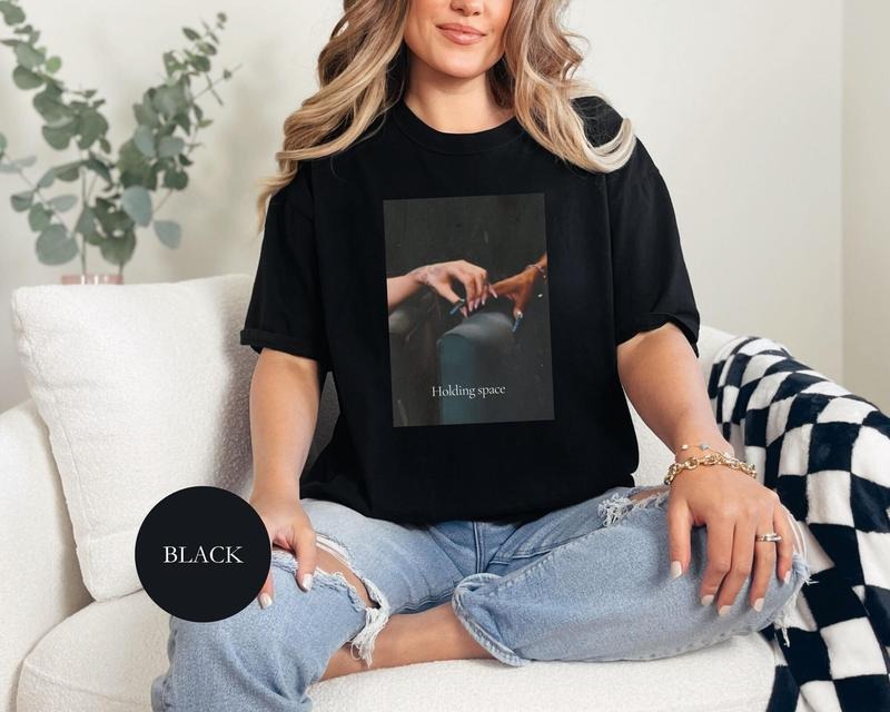 Wicked T-Shirt Holding Space Ariana Cynthia Finger Hold Defying Gravity meme Wicked Movie gift Broadway shirt Glinda Elphaba Comfort Colors