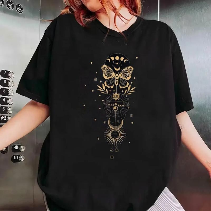 Women's Butterfly Galaxy Print Drop Shoulder Tee, Casual Half Sleeve Round Neck T Shirt, Vintage Graphic Tees, Unisex Short Sleeve Tee Top Cotton Tshi