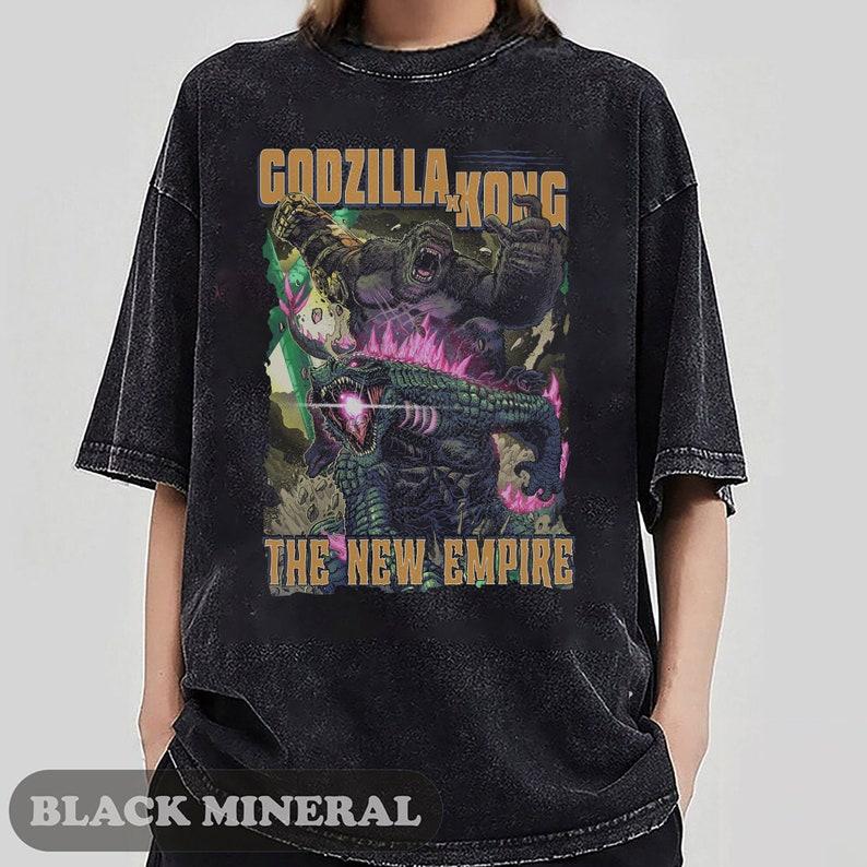 Vintage Godzilla X Kong The New Empire 2024 T-Shirt, Iconic Movie Graphic Tee for Collectors, Unique Unisex Gift for Monster Fans