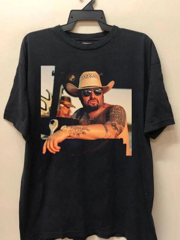 Koe  Wet.zel country music Rock Hip Hop Tee