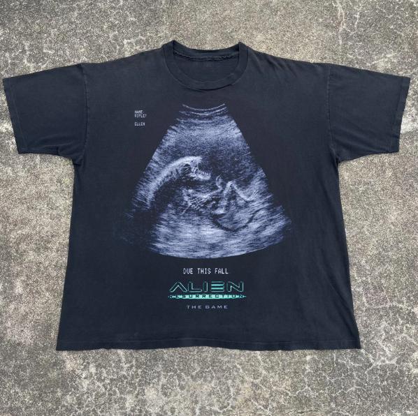 'ALIEN RESURRECTION' GAME MERCH '00 VINTAGE BLACK T-SHIRT, Movie Horror Shirt, Film Tee, Unisex T-Shirt, Gift For Men Women Menswear Top Streetwear Ts