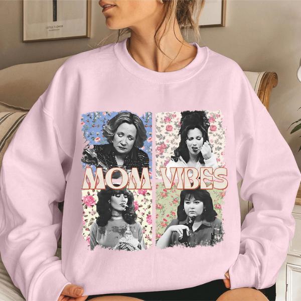 90’s Mom Vibes Sweatshirt, Funny Mom Life Sweatshirt, Trendy Funny Mother's Day Gift, Cool Mom Gifts Sweatshirt