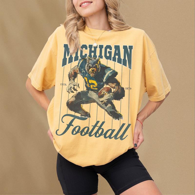 Vintage Michigan Football Graphic T-Shirt, Retro Sports Fan Memorabilia Merch, Michigan Football Jersey Tee Shirt, Full Sizes, Full Colors, Unisex Rou