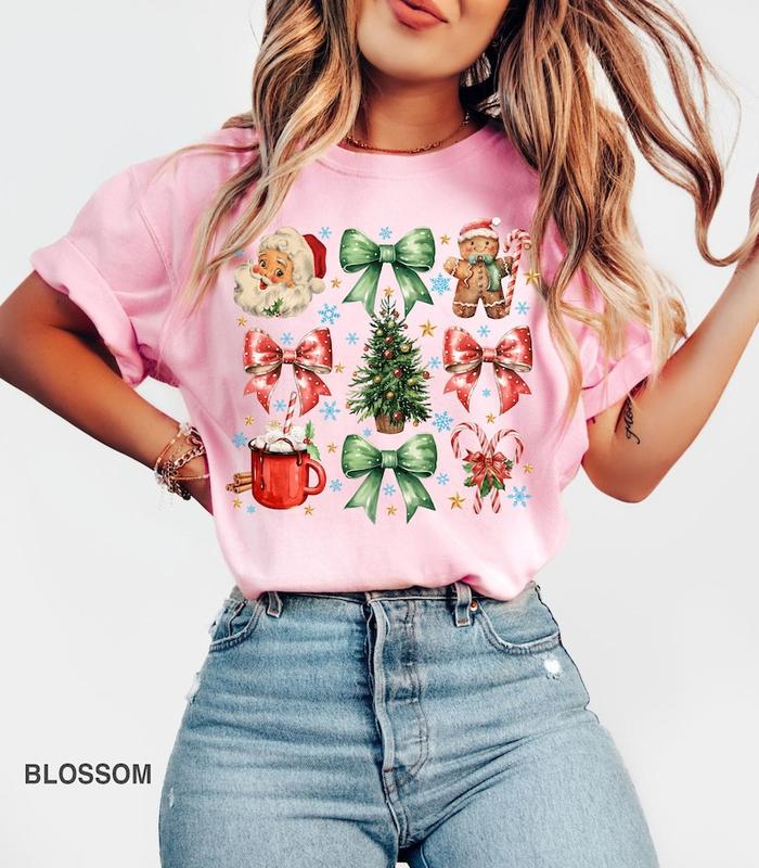 Vintage Christmas Coquette Bow t-shirt, Woman Xmas Shirt, Christmas Girl t-shirt, Retro Holiday t-shirt,Retro Santa shirt