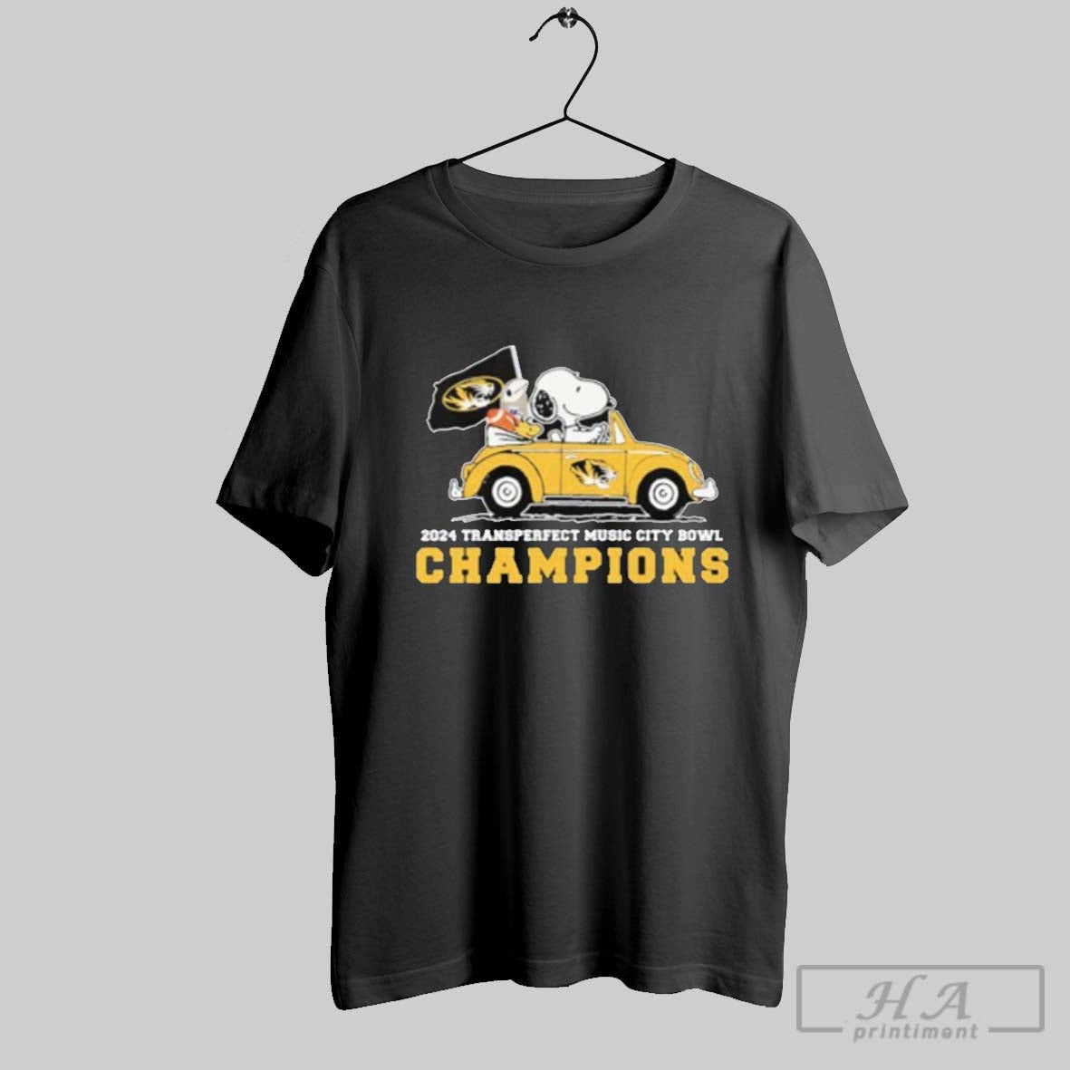 Peanuts Snoopy And Woodstock On Car Missouri Tigers 2024 Music City Bowl Champions Shirt