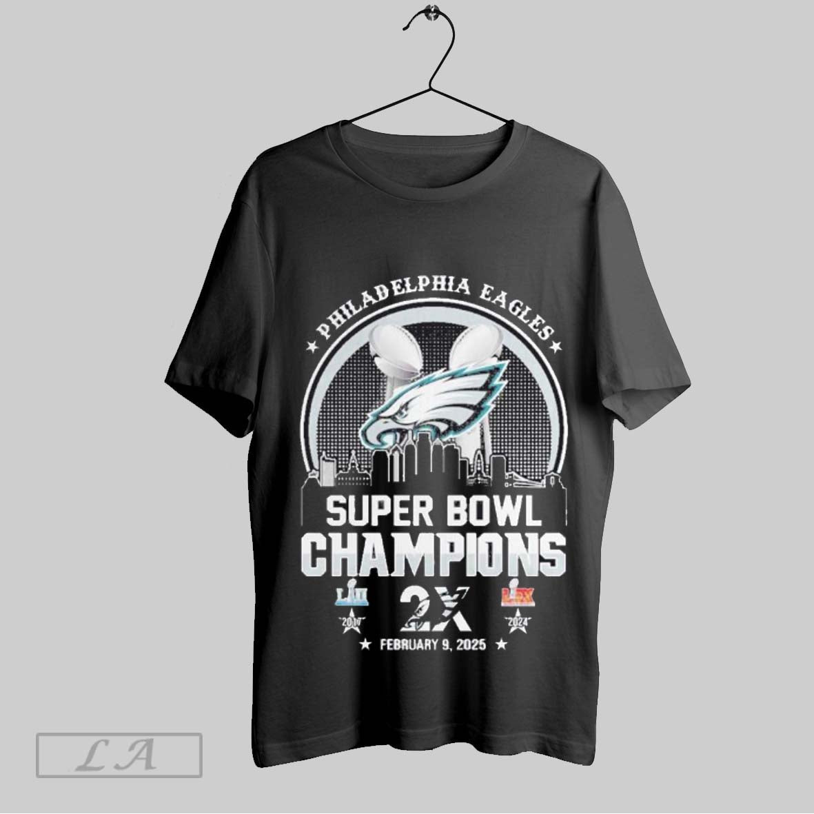 Top Philadelphia Eagles Skyline City Logo Super Bowl Champions 2x 2017 2024 Sweatshirt T Shirt